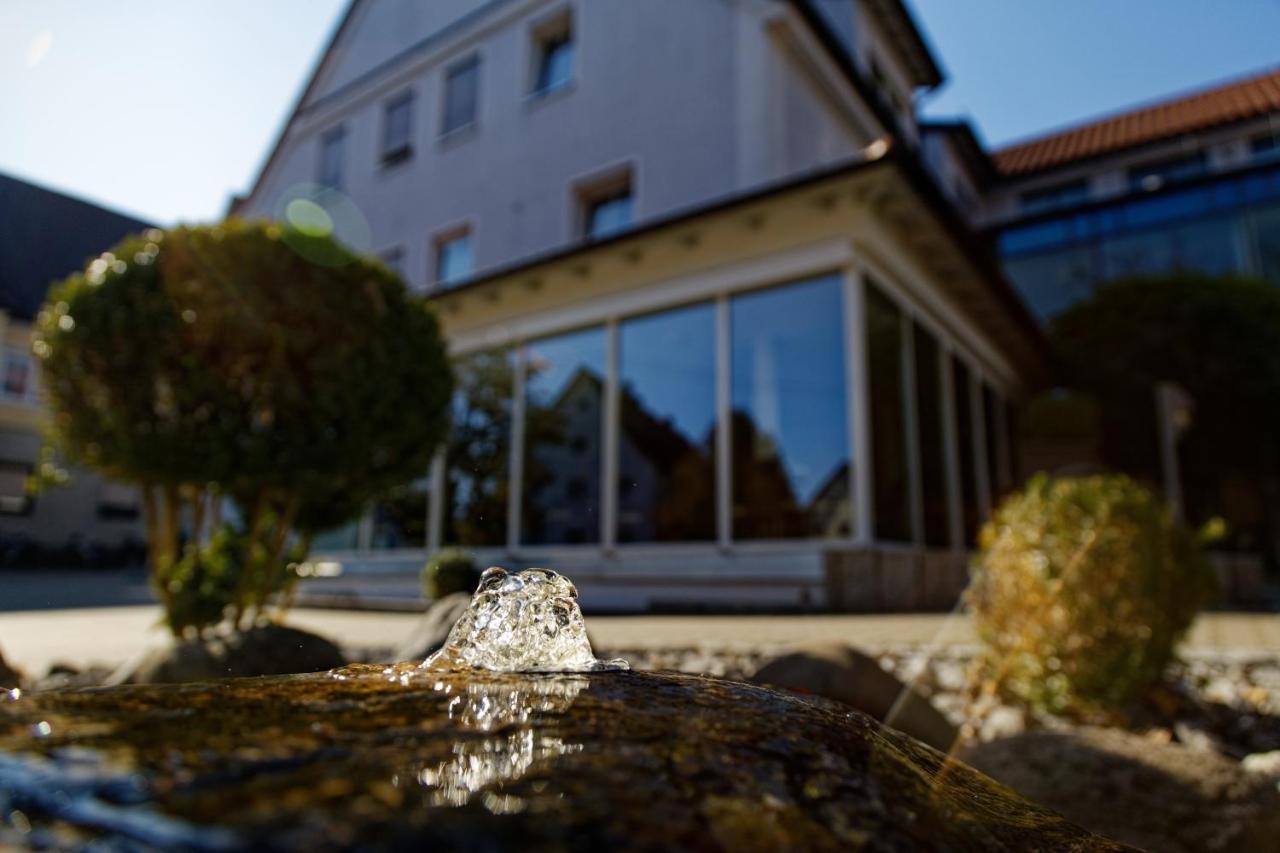 فندق Gruener Baum Garni كرومباخ المظهر الخارجي الصورة